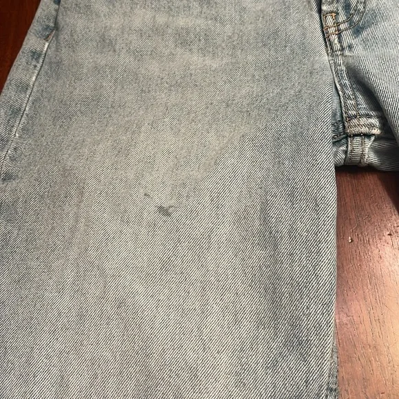 Zara High Waist Jeans size 8 with distressing light wash - Picture 4 of 12